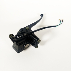 ΠΟΜΠΑ ΦΡΕΝΟΥ SCOOTER B08 ΜΕ ΒΑΣΗ ΚΑΘΡΕΠΤΗ 8MM ΠΙΣΩ