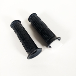 ΣΩΛΗΝΑΣ ΓΚΑΖΙΟΥ HONDA C50 6V ΜΕ ΓΚΡΙΠ ΜΑΥΡΟ ΖΕΥΓΟΣ ROC